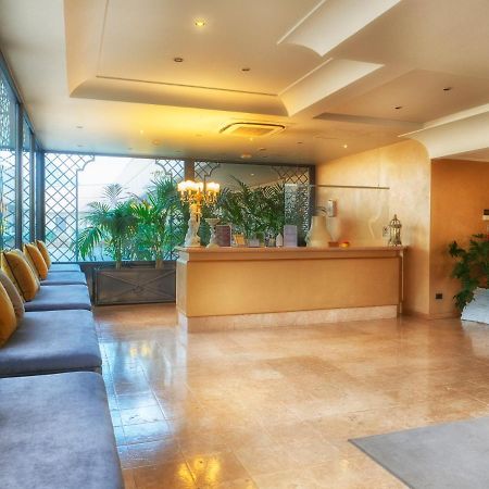 Hotel Europa Палаццоло-сулл'Ольо Экстерьер фото