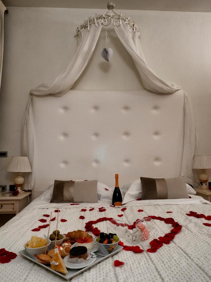 Hotel Europa Палаццоло-сулл'Ольо Экстерьер фото