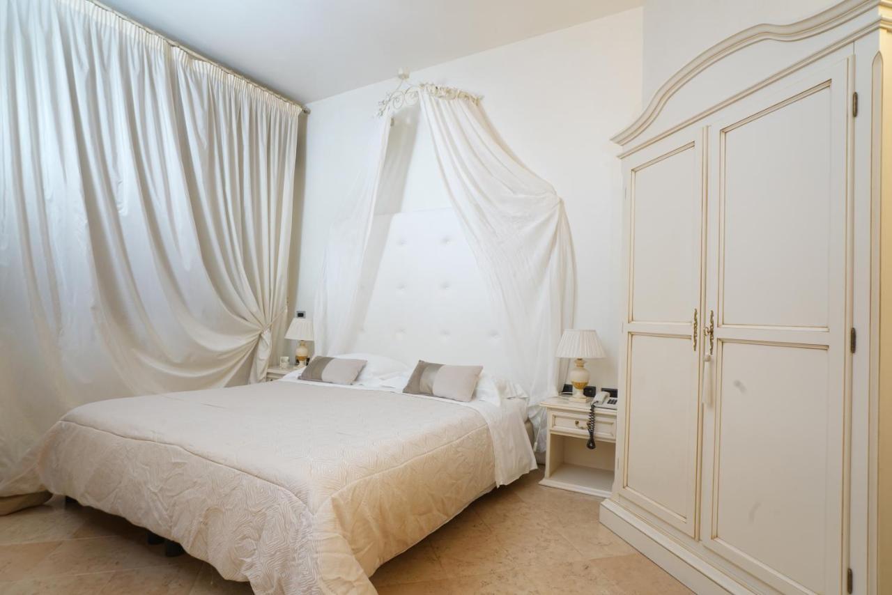 Hotel Europa Палаццоло-сулл'Ольо Экстерьер фото